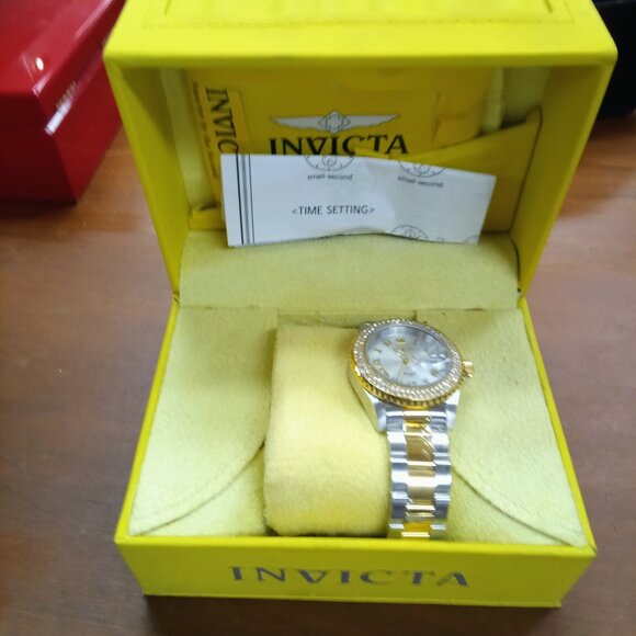 Invicta Men"s Watch - Picture 1 of 2
